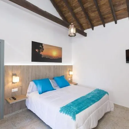 Casa Mica 3* Vega de San Mateo