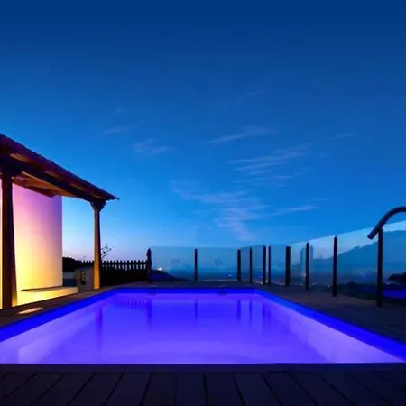 Casa Mica Bed & Breakfast 3*