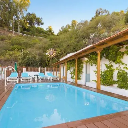 Casa Mica Vega de San Mateo