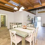 Casa Mica Vega de San Mateo