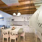 Casa Mica
