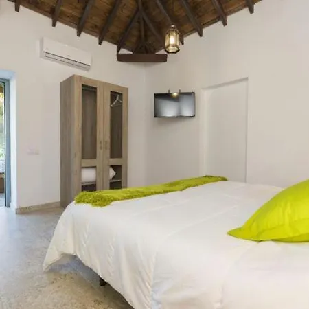 Casa Mica Bed & Breakfast Vega de San Mateo