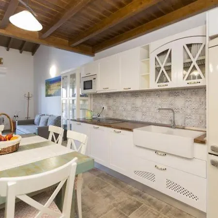Casa Mica Nocleg ze śniadaniem Vega de San Mateo