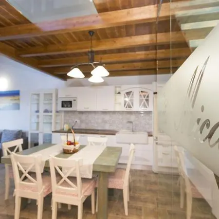 Casa Mica